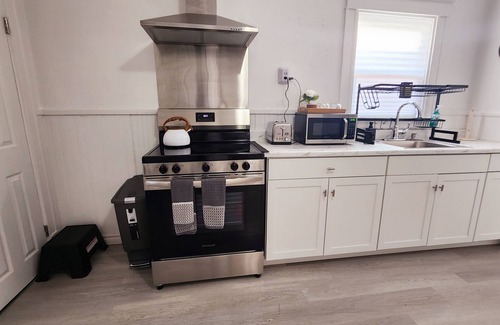 Niagara Falls Apartment | Newly renovated 2 bedroom unit