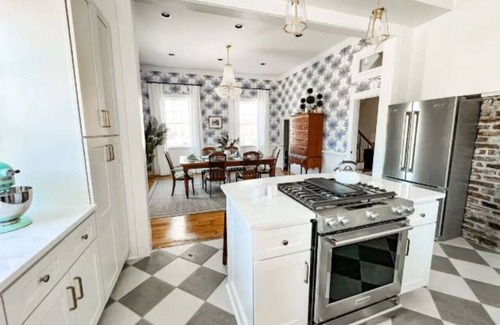 Historic District House | Newly Renovated 3 Bed/2.5 Bath 15 mins to MCRD