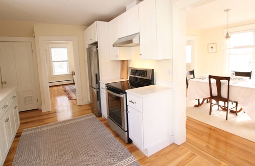 Pittsford House | Newly renovated 3 bedroom home near 4 ski areas