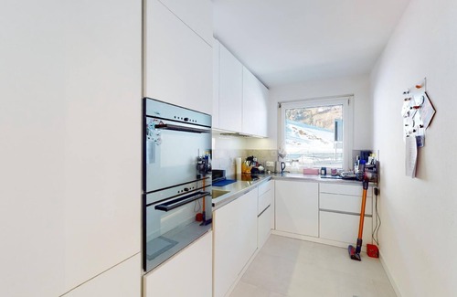 St. Moritz Apartment | Newly renovated 3½ room apartment on the 1st floor.