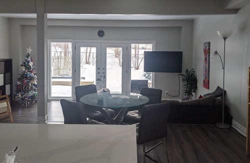 York Regional Municipality House | Newly renovated 4 bedroom and 3 bathroom home