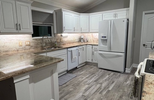 Briar Meadow House | Newly renovated and decorated. Large lanai with AC/Heat. Great Location!