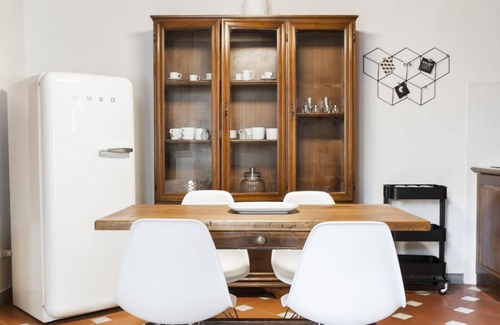 Sant' Ambrogio Apartment | Newly renovated apartment in contemporary style with design details ideal for 5 people.