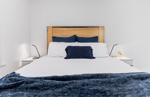 Toorak Gardens Villa | Newly Renovated Luxury in Converted Toorak Gardens