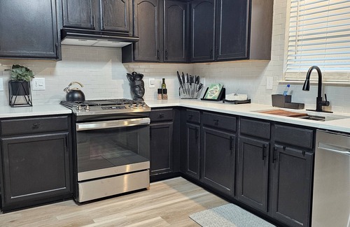 Atlantic City House | NEWLY RENOVATED! Bungalow Retreat 5 minutes from Theme Park and Beach