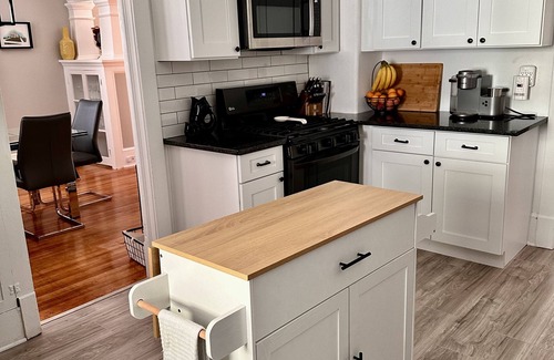 Asbury Park House | Newly Renovated beach home - 5 min drive to beach!