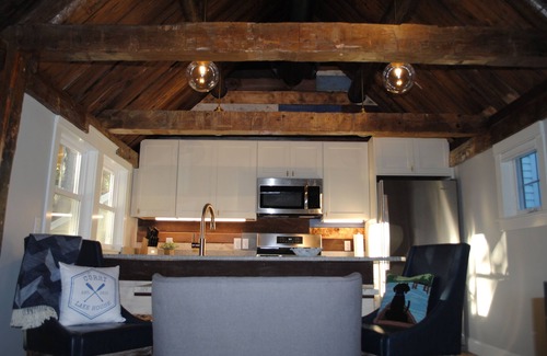 Holderness Cottage | Newly Renovated & Centrally Located Curry Cottage on Squam Lake!