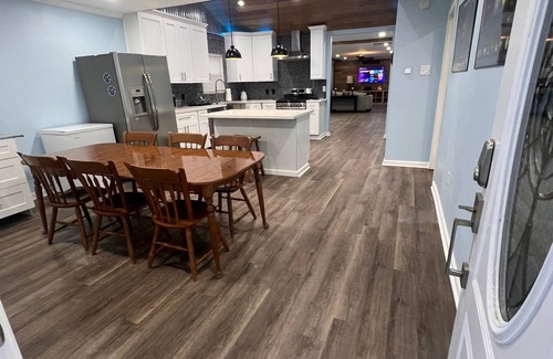 Arabi House | Newly Renovated, Charming 3-bedroom, 2-bathroom house in Arabi