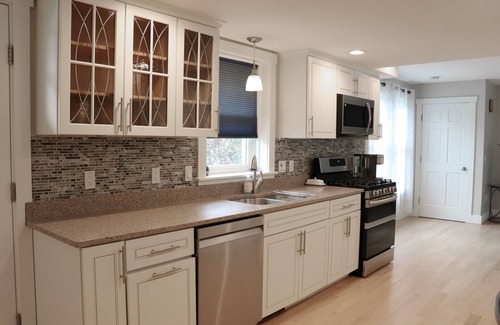 Narragansett House | Newly renovated close to local beaches with Central A/C