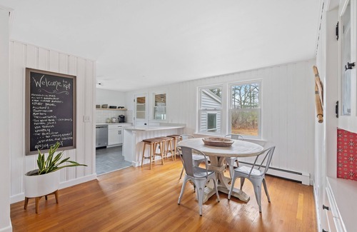 Kennebunk House | Newly renovated, close to beaches, galleries & dining. Ideal for families