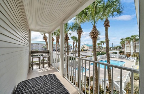Crystal Beach Condo | Newly Renovated Condo with Beach Views. Sleep 6 in comfortable beds.
