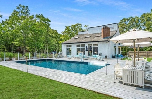 Quogue House | Newly Renovated Contemporary Pool, Tennis, Sauna! Escape to Tranquility