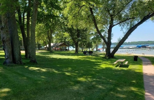 Bellaire Condo | NEWLY RENOVATED! Cozy 1-bedroom condo with fireplace at Shanty Creek Resort