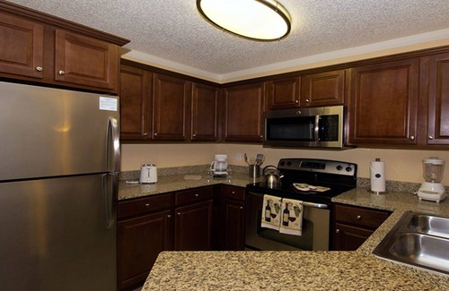 Florida Central Atlantic Coast Resort | *Newly Renovated* Cozy Two Bedroom Resort Condo Very close to DISNEY