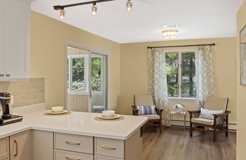 Centerville House | Newly Renovated: Cul-De-Sac/Private-Yard/AC/Outdoor Shower/WIFI/BEACH-PASS
