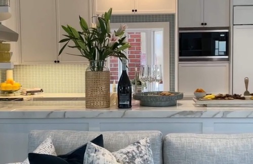 Balboa Island House | Newly renovated decorator perfect Island villa.