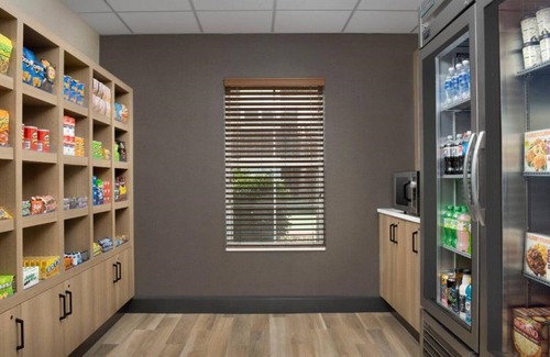 Meridian House | Newly Renovated Extended-Stay hotel in Englewood
