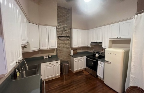 Uptown Historic District House | Newly Renovated Historic Uptown Unit