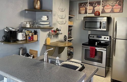 DeLand House | Newly Renovated Home Near Downtown Deland