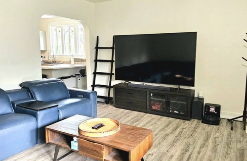 Grand Rapids House | Newly Renovated in Grand Rapids Downtown