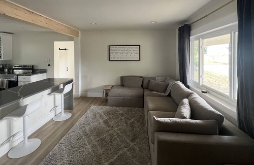 Clermont House | Newly Renovated Modern Home in the heart of Clermont