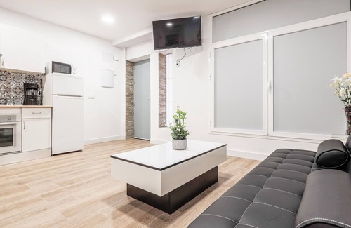Begona-Santa Catalina Apartment | Newly renovated multicultural zone
