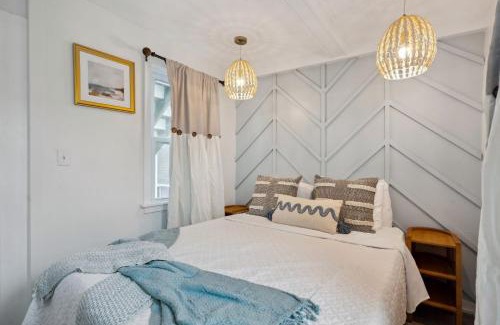 Hampton Apartment | Newly Renovated Ocean Views Private Balcony