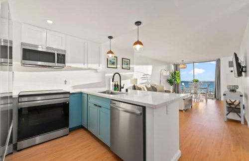 Waikiki Apartment | Newly Renovated Oceanfront Waikiki- Ilikai Marina