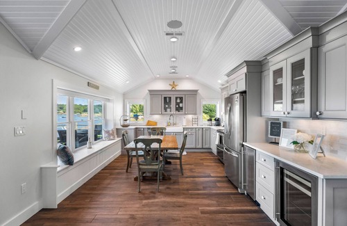 Guilford House | Newly Renovated On Oceanfront Cottage Joshua Cove, Guilford CT