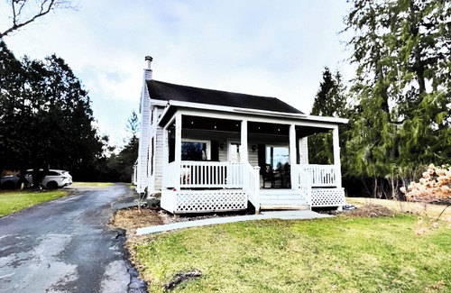 Cooperstown Apartment | NEWLY renovated private Apartment CLOSE to town and the Dreams Park!