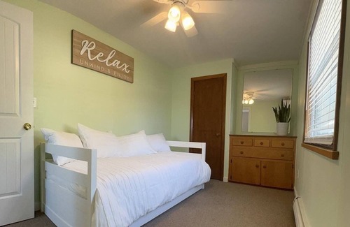 Lincoln Cottage | Newly renovated private lakefront cottage spacious clean end lot steps to water