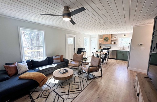 Dahlonega House | Newly renovated Ridgeway Stay - Less than 10 mins to downtown Dahlonega!