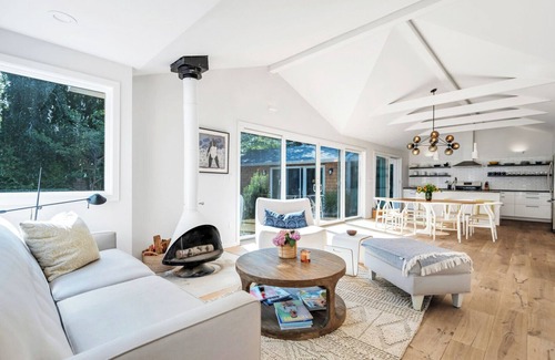 North Sea House | Newly-Renovated Southampton Cottage, Open Floor Plan, Great Room with.