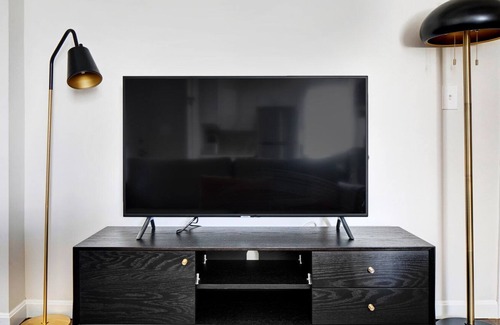 South Boston Apartment | Newly renovated South Boston 2BR by Blueground