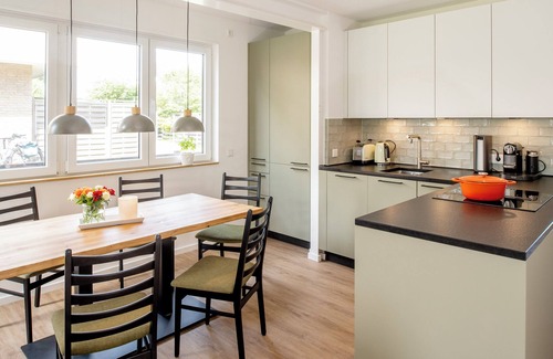 Langeoog House | Newly renovated terraced house in a quiet yet central location near the L
