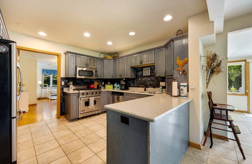 North Bay House | Newly renovated with over 250 feet of Shoreline!