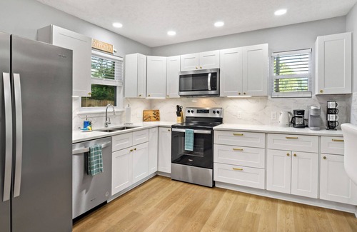 Black Mountain Cottage | Newly renovated cozy cottage in Black Mountain