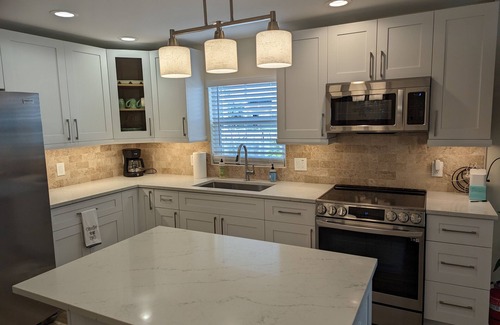 Bonita Shores House | Newly Renovated Waterfront Cottage