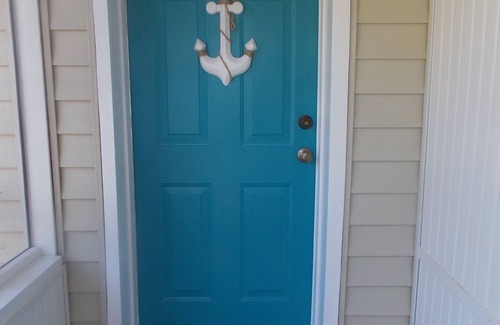 Lanark Village Apartment | Newly Renovated Coastal Living Style within 12 minutes of Carrabelle Beach