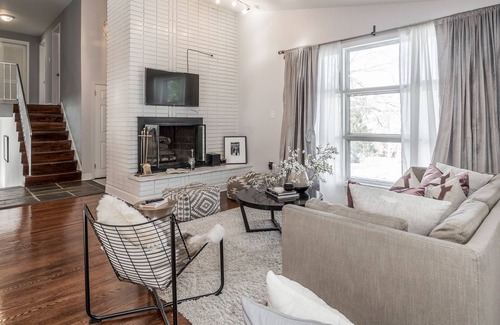 Newtown Square House | Newly Renovated Mid-Century Home