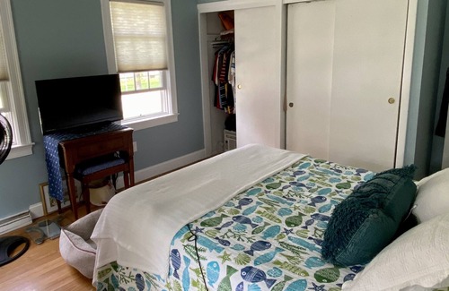 Silver Beach Cottage | Newly renovated 3-bedroom North Falmouth cottage sleeps 8