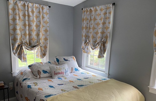 Silver Beach Cottage | Newly renovated 3-bedroom North Falmouth cottage sleeps 8