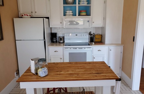 Russell Springs House | Newly renovated 4th generation farmhouse sitting on 13 acres, centrally located