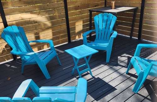 Lake of Bays Apartment | Newly renovated vacation rental! 20 minutes to Algonquin. Stay & play in Muskoka