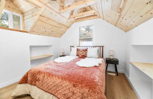 Big Bear Lake House | Newly Renovated Villa 6 Beds Fenced-in Backyard
