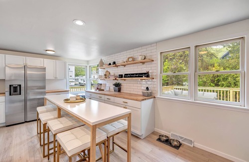 Sister Bay House | Newly renovated! Walking distance to everything!