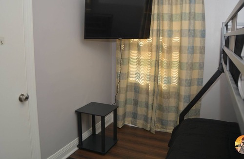 Kenwood Hill House | Newly Updated Home Less than 5 miles from Churchill Downs