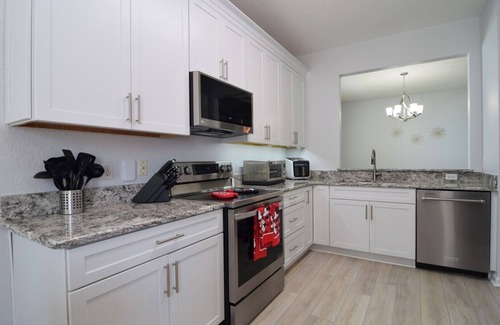 Windsor Hills House | Newly Updated Windsor Hills Resort 5 bed/5 bath Pool Home, Disney 5 Miles!