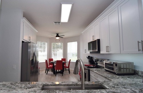 Windsor Hills House | Newly Updated Windsor Hills Resort 5 bed/5 bath Pool Home, Disney 5 Miles!