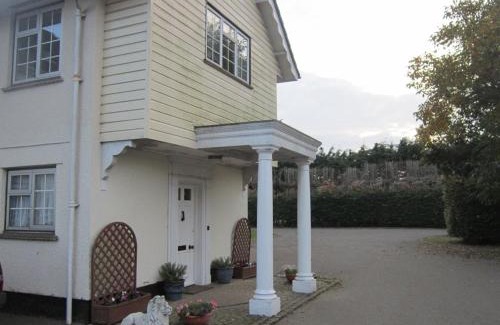 Sudbury Bed & Breakfast | Newmans Hall Bed & Breakfast